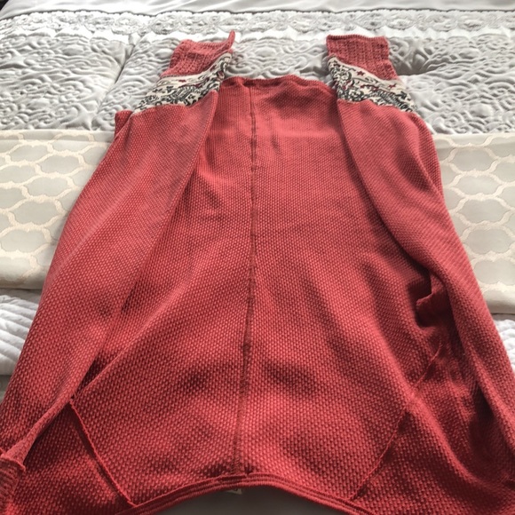 We The Free sweater/top XS unique cuff detail - Picture 4 of 9